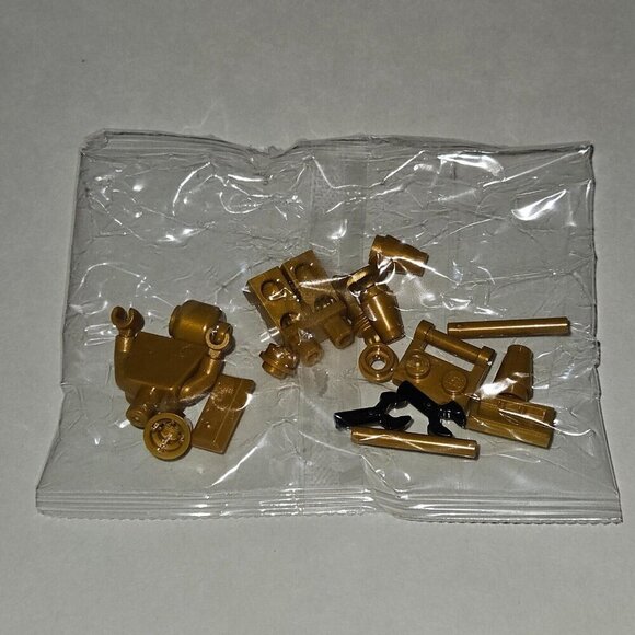 LEGO Harry Potter Advent Calendar 75964 House Crests Pedestal Gold Architect Fig - Picture 2 of 12